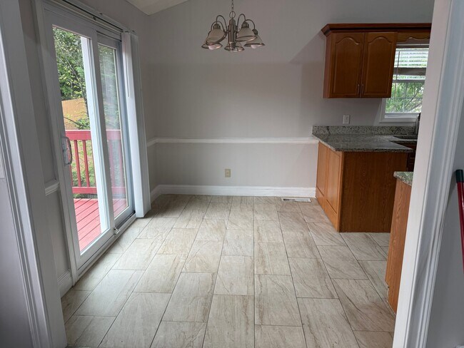 Foto del edificio - 5600 Sugar Crossing Dr