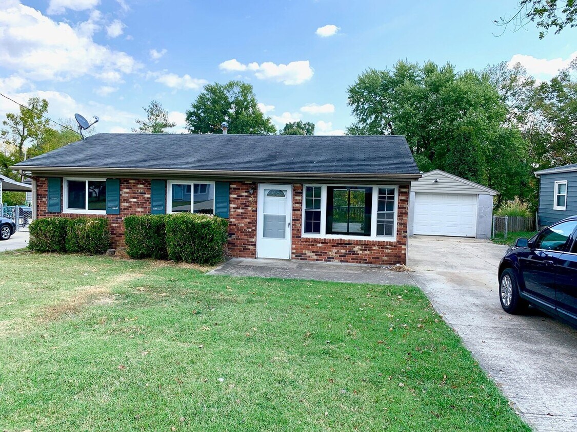 Primary Photo - Charming Brick Ranch in the Heart of Hillview