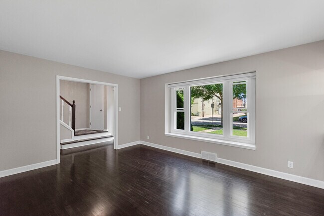 Foto del edificio - 5577 N Kent Ave