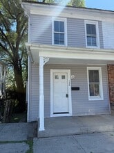 Building Photo - 130 E John St