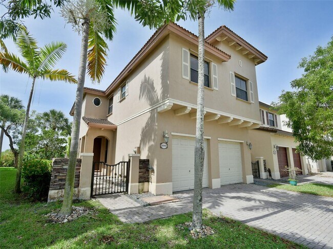Building Photo - 8940 SW 228th Ln