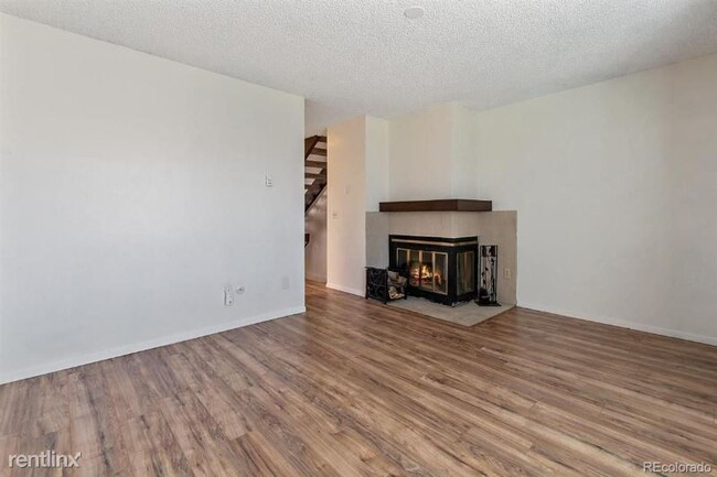 Building Photo - 6009 Yarrow St