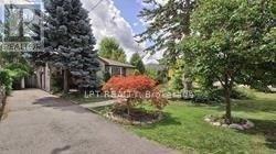 Building Photo - 520 Lynett Crescent
