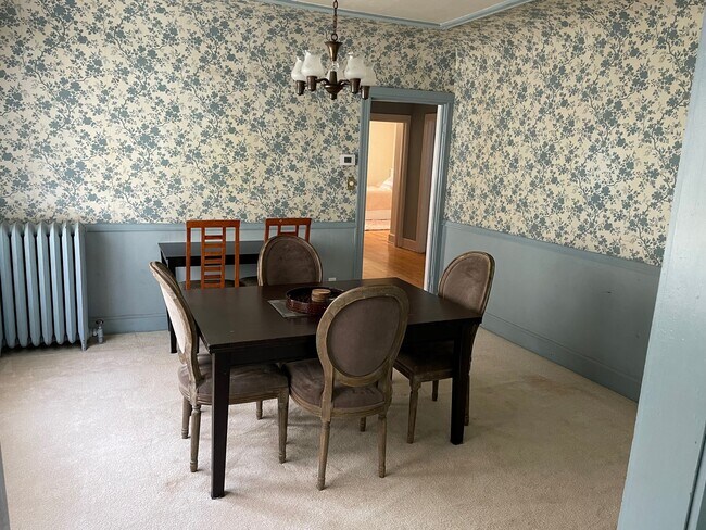 Foto del edificio - 3937 N Farwell Ave