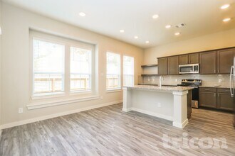 Interior Photo - Tricon Willow Creek