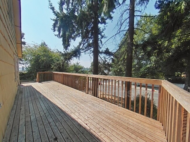 Photo - 1702 Wheaton Wy House