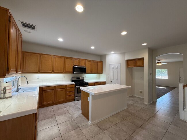 Foto del edificio - 43439 Bale Ct
