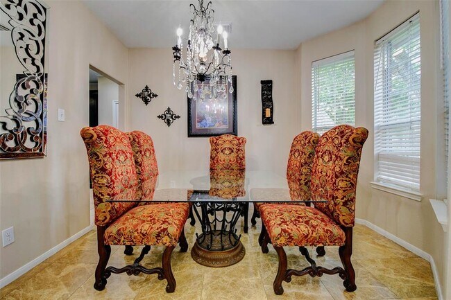 Foto del edificio - 15838 Red Hill Trail
