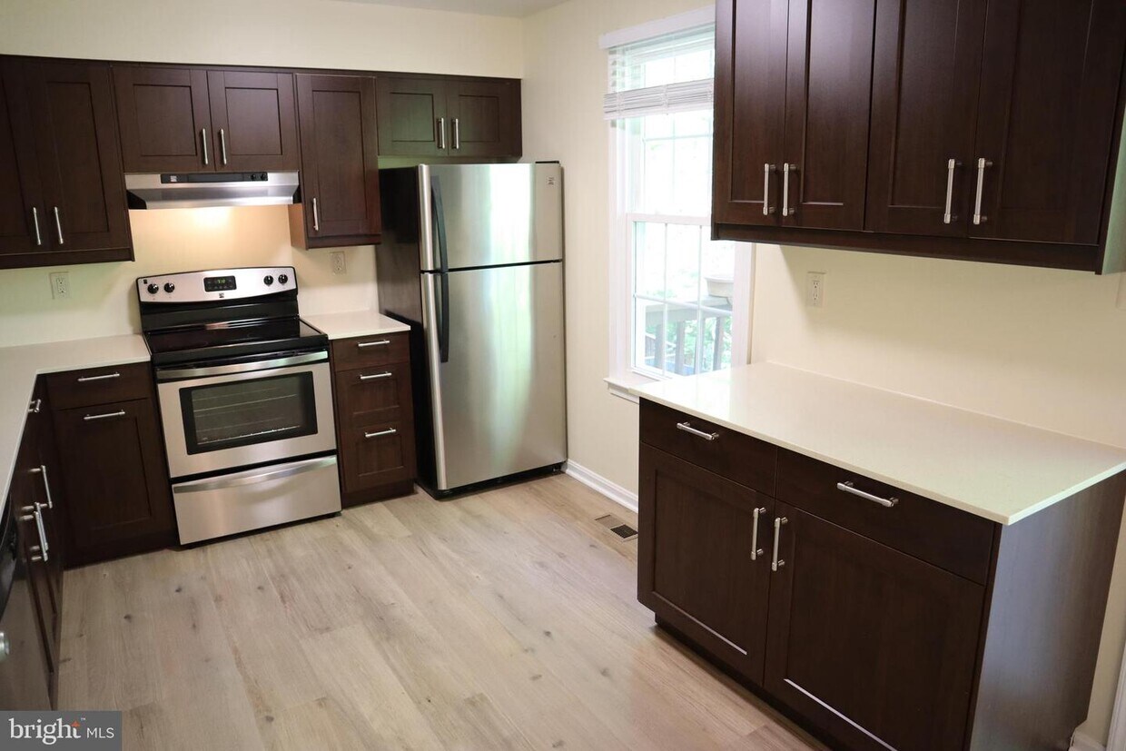 10848 Douglas Ave, Silver Spring, MD 20902 Townhouse for Rent in