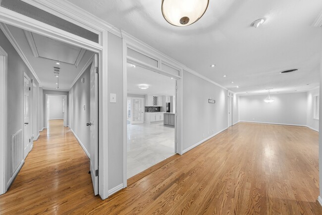 Foto del edificio - 3338 Prospect St