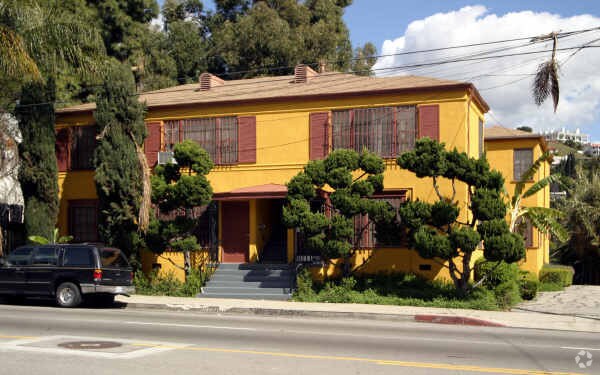 Primary Photo - 2230 N Cahuenga Blvd