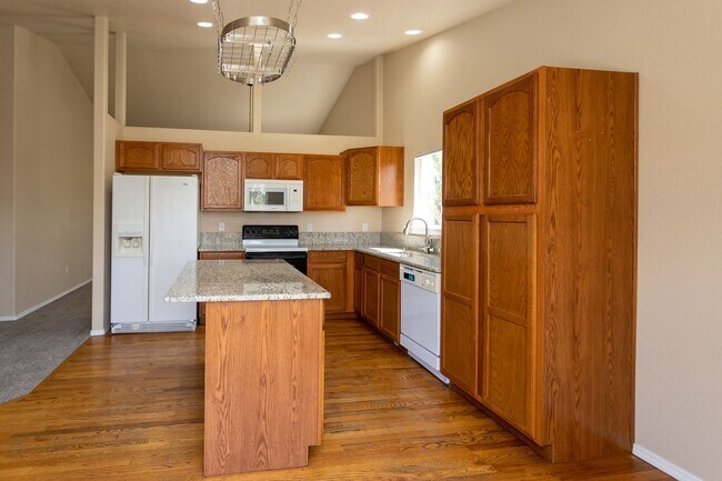 Foto del edificio - Beautiful Ranch Floor Plan in Wolf Ranch!