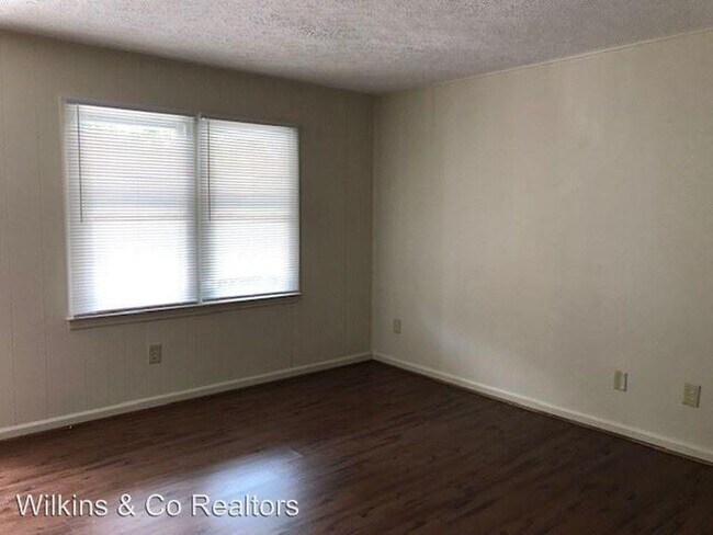 Foto del edificio - 128 Charles St