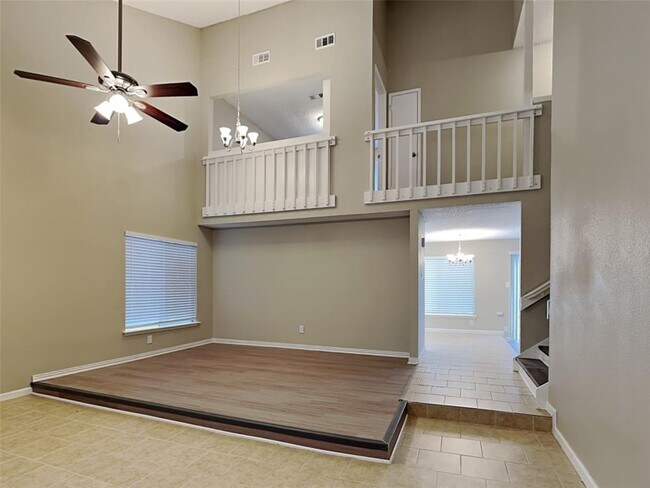 Foto del edificio - 2719 Meadowgrass Ln