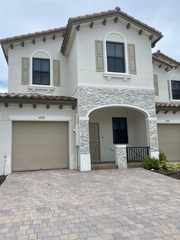 Foto principal - 11919 SW 247th Ter