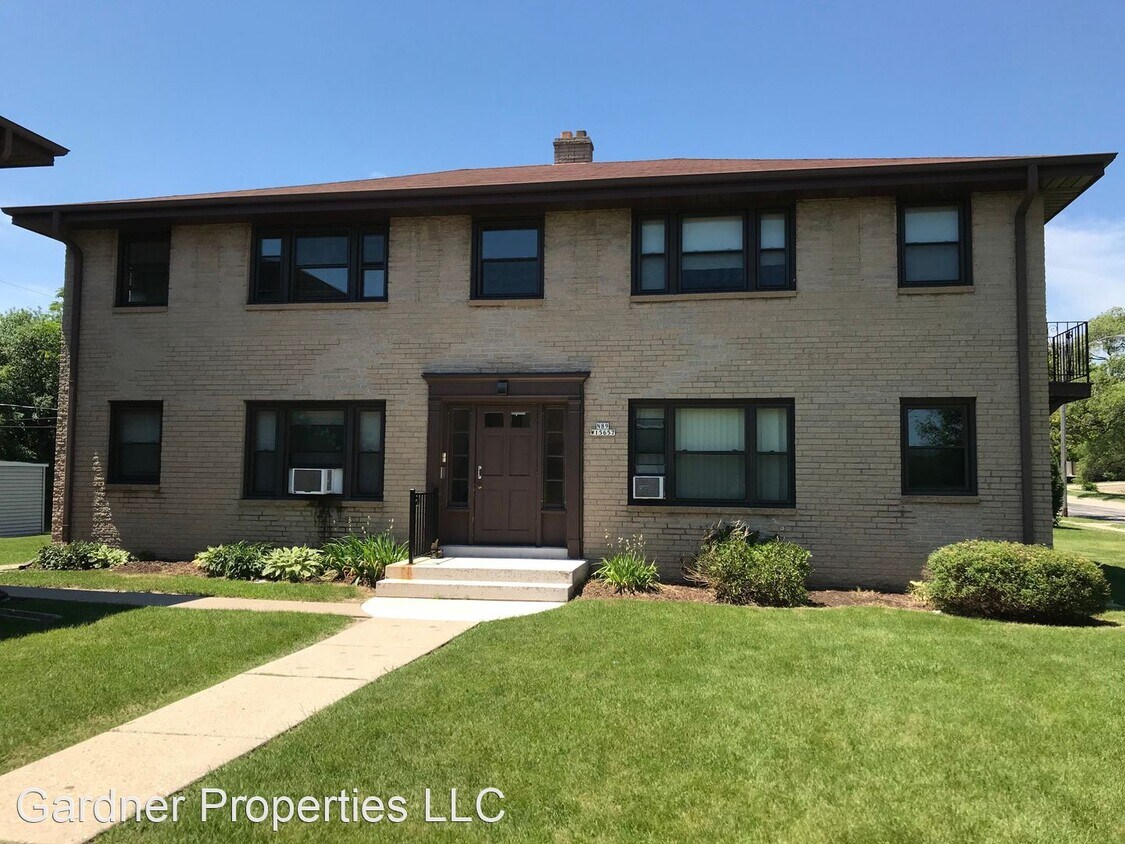 Foto principal - N89-W15657 Cleveland Ave
