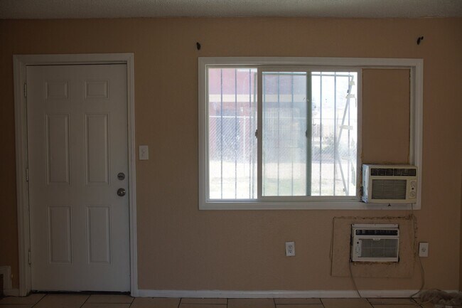 Foto del edificio - 2816 Marlin Ave