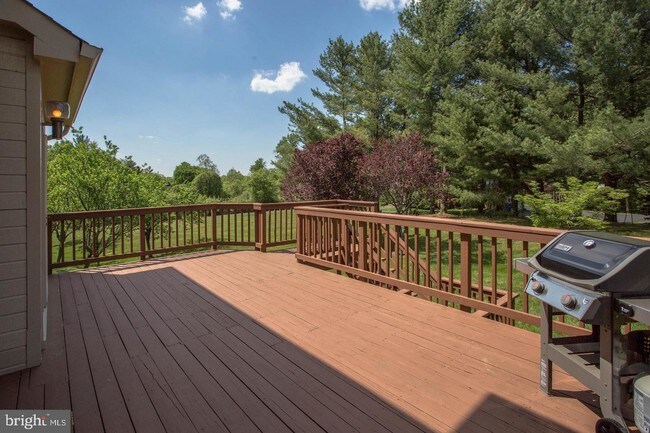 Building Photo - 13113 Brushwood Way