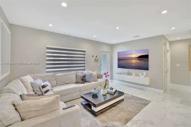 Foto del edificio - 828 SW 15th St