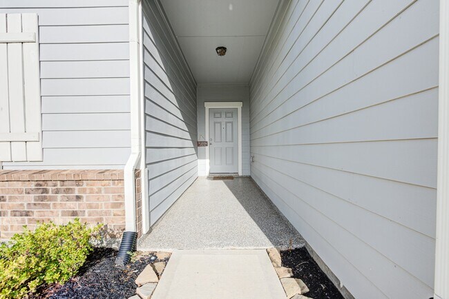 Foto del edificio - 1005 Blue Beech Ln