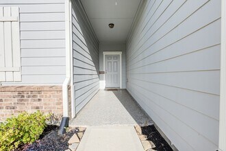 Building Photo - 1005 Blue Beech Ln