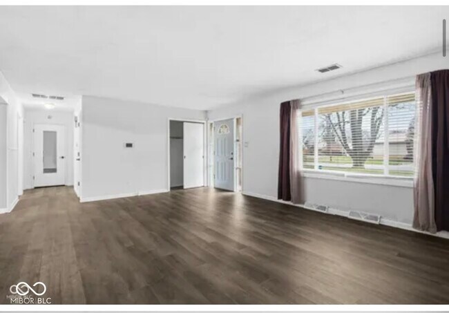 Foto del edificio - 5215 Southdale Dr