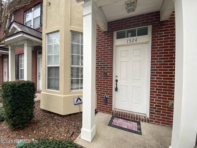 Building Photo - 1524 Fieldview Dr