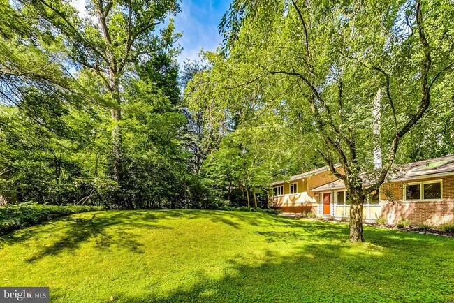 Foto del edificio - 8312 Still Spring Ct