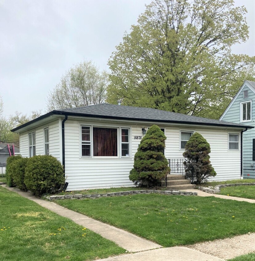 16878 Head Ave, Hazel Crest, IL 60429 House Rental in Hazel Crest, IL