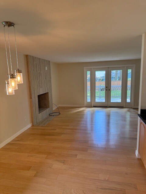 Foto del edificio - RARE FIND! 5 Bedroom Rambler with Fenced i...