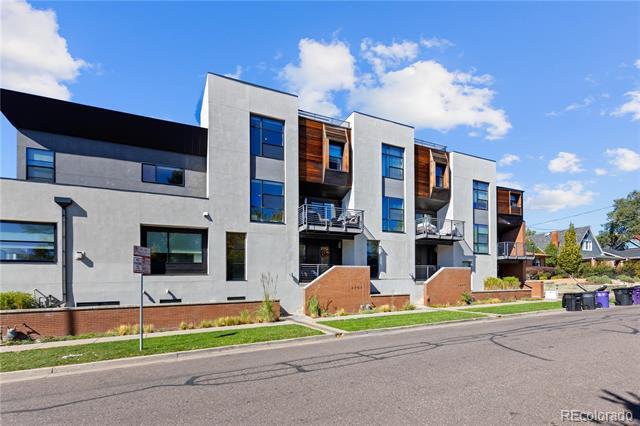 Building Photo - 3205 Osceola St