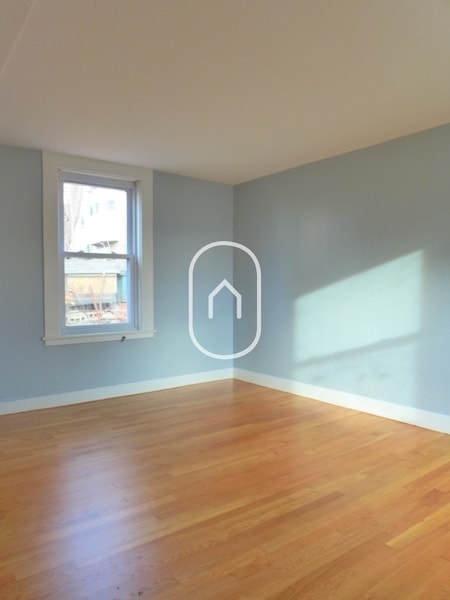 Building Photo - 29 Commonwealth Ter