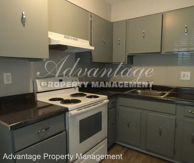 Foto del edificio - 2 br, 1.5 bath House - 3123 Monterrey Sq.
