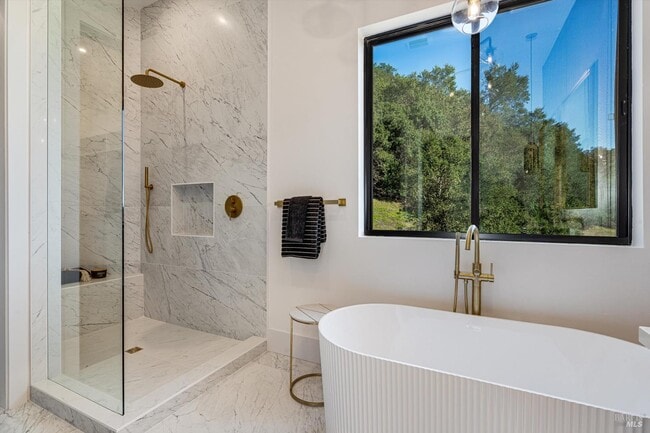 Foto del edificio - 1580 Clear Ridge Dr