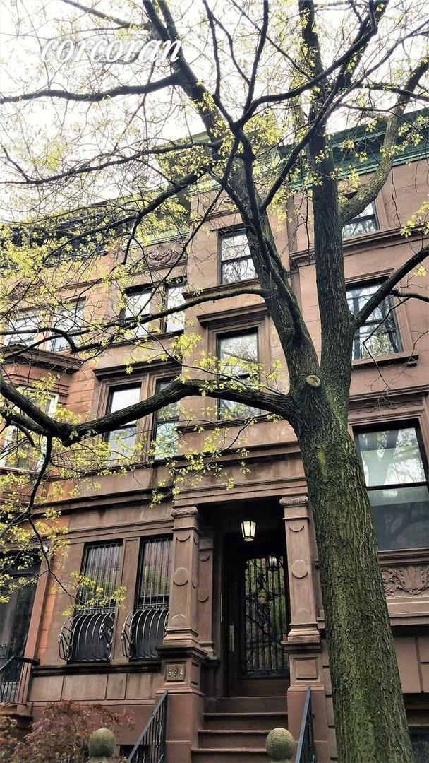 Building Photo - 534 W 149th St