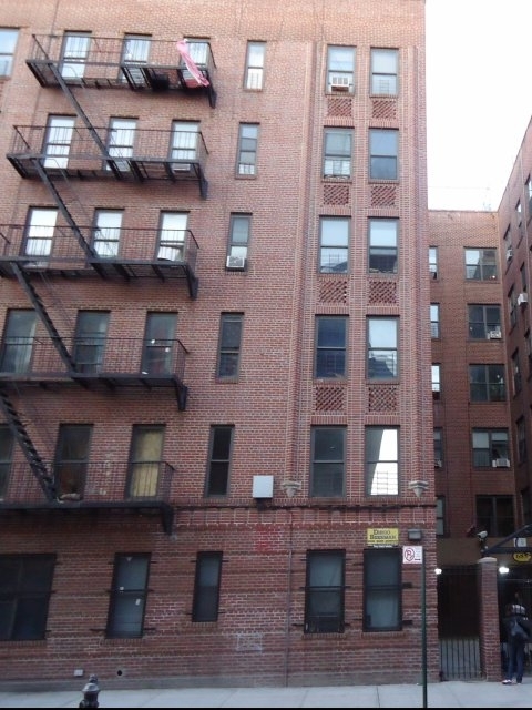 Foto del edificio - 676 E 141st St