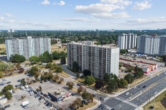 Building Photo - Tuxedo Court