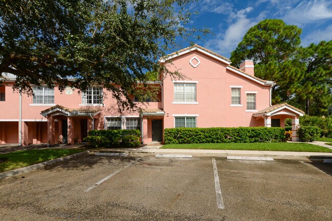 Foto del edificio - 106 SW Peacock Blvd