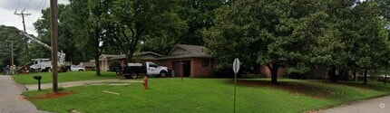 Building Photo - 1301 Linden Ave