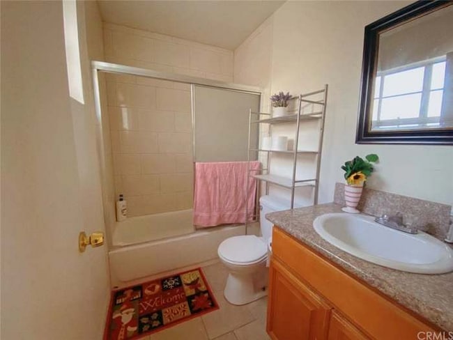 Building Photo - 1362 W Orange Grove Ave