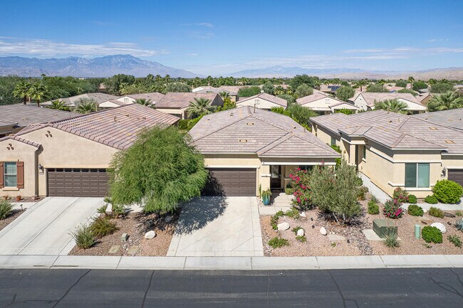 Foto del edificio - 81363 Corte Compras