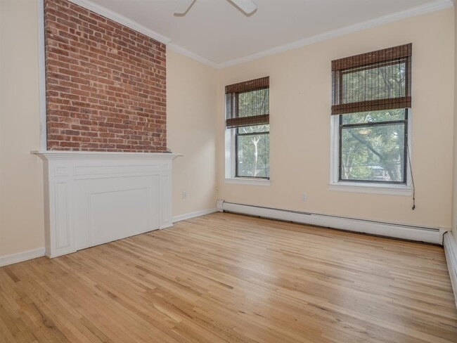 Building Photo - 254.5 9th St