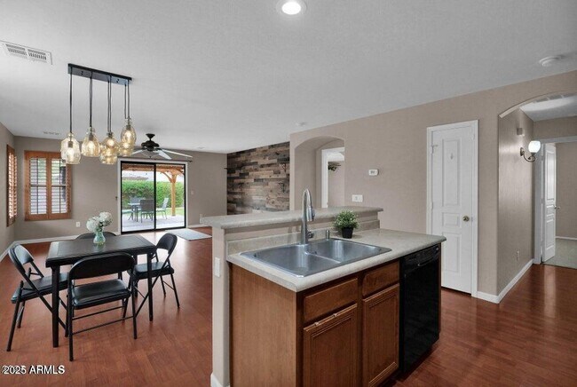 Foto del edificio - 4364 S Tatum Ln