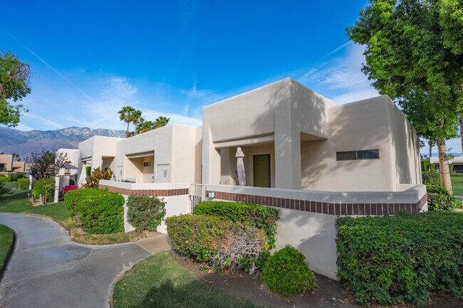 Foto del edificio - 67242 Cumbres Ct