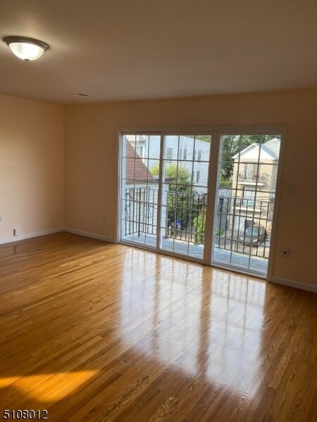 Building Photo - 262 W Runyon St