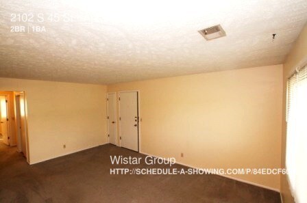 Building Photo - 2102 S 45th St