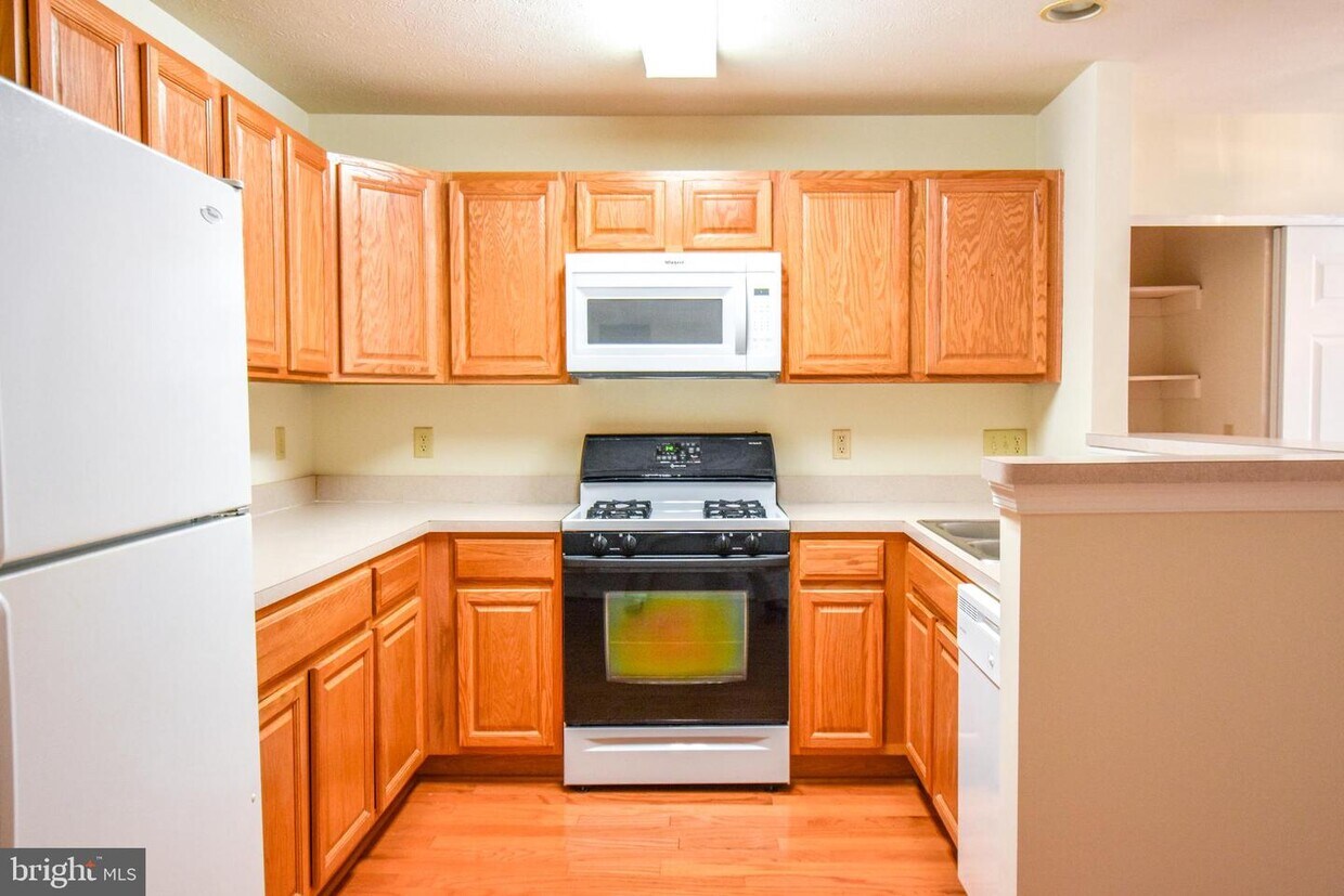 45521 Westmeath Way Unit 34