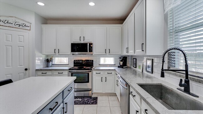 Foto del edificio - 20703 Emerald Spruce Ct