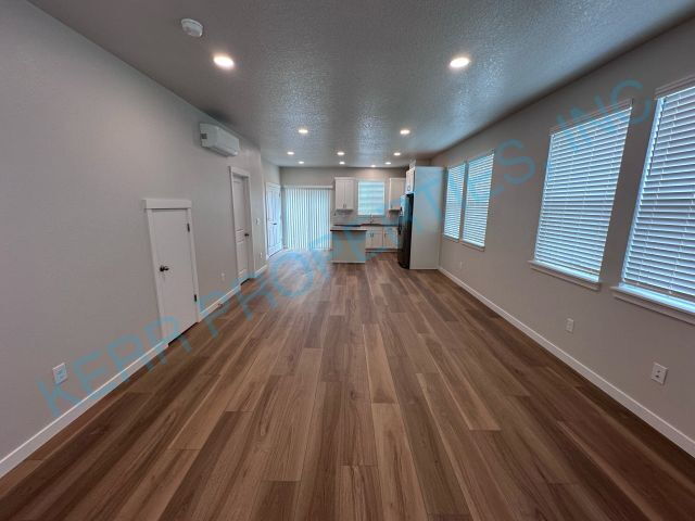 Foto del edificio - 8550 SE Lafayette St
