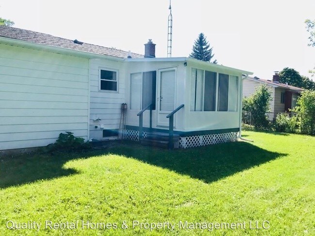 Foto del edificio - 2 br, 1 bath House - 3825 DOLPHAINE